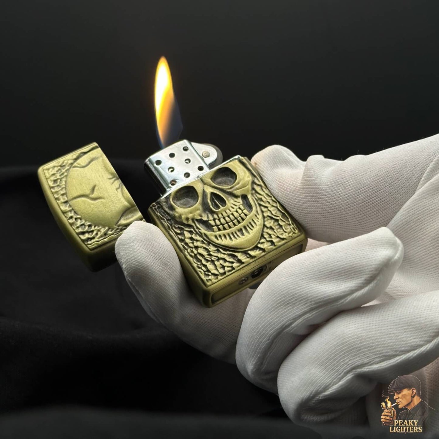 Memento Aureum – Skull Lighter